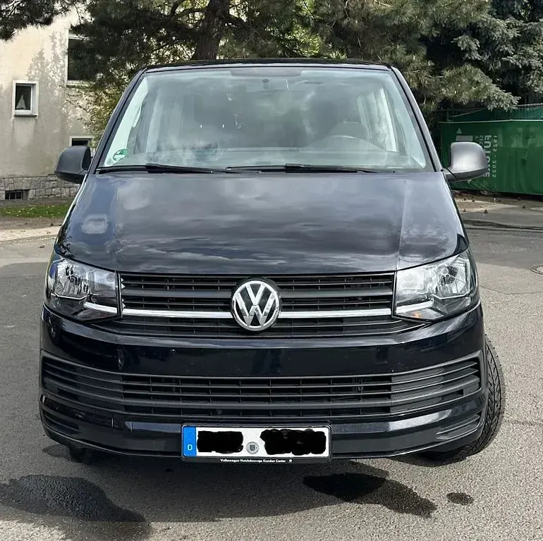 Gebraucht VW Multivan 114 PS (83 kW) 2019 Schwarz Van / Kleinbus