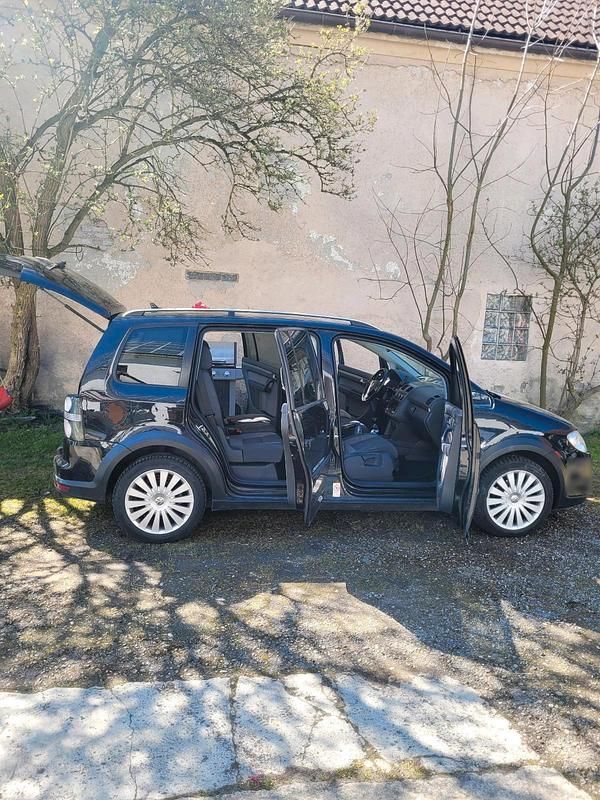Gebraucht VW Touran Cross 140 PS (102 kW) 2008 Schwarz Van / Kleinbus