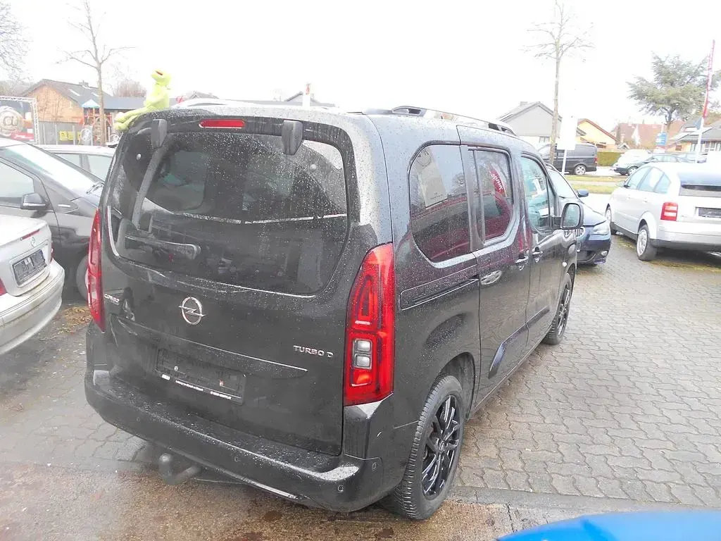 Gebraucht Opel Combo Life 131 PS (96 kW) 2019 Schwarz Limousine