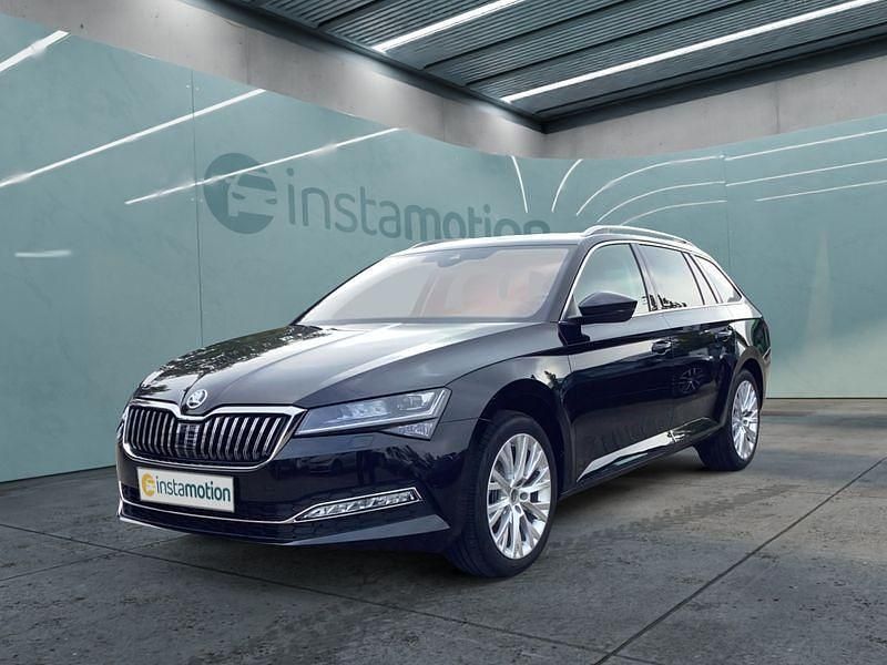 Schwarz Gebraucht 2023 Skoda Superb Kombi | 39.949 € (Fairer Preis) - Bild 1/4