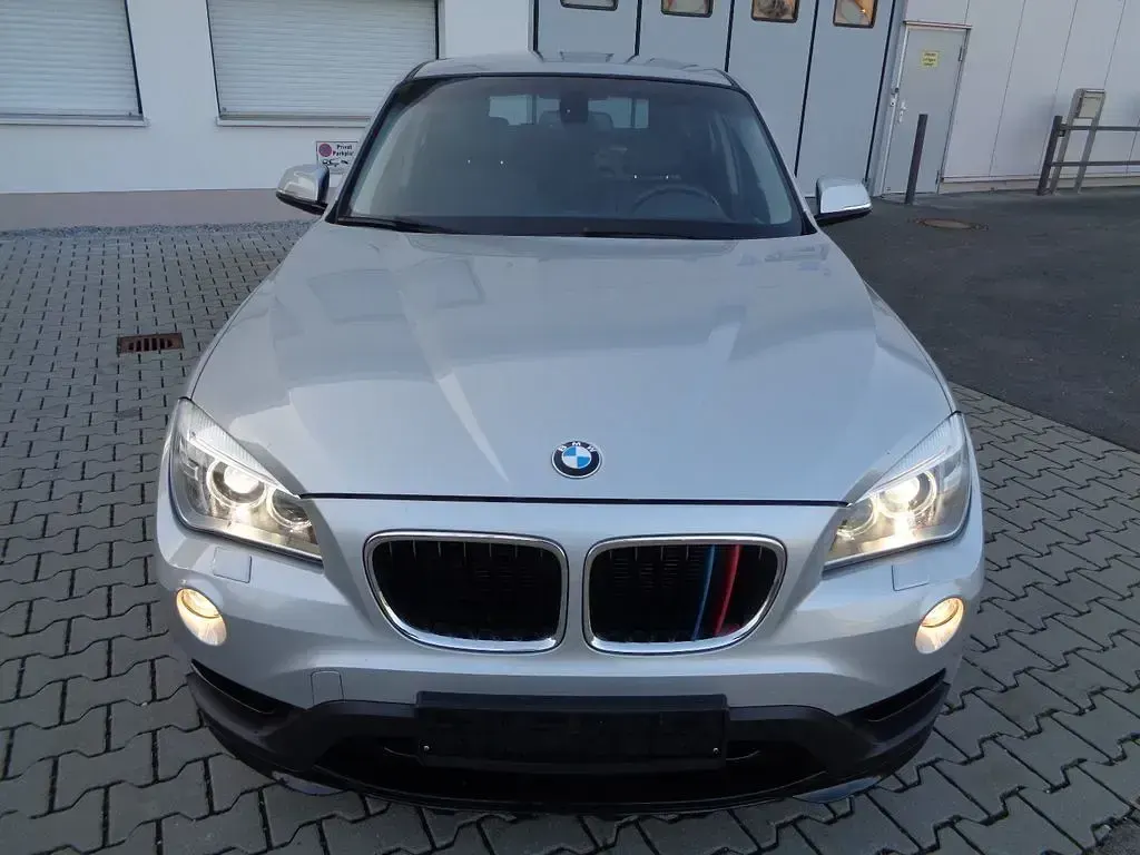 Gebraucht BMW X1 Sport Line 143 PS (105 kW) 2014 Silber SUV