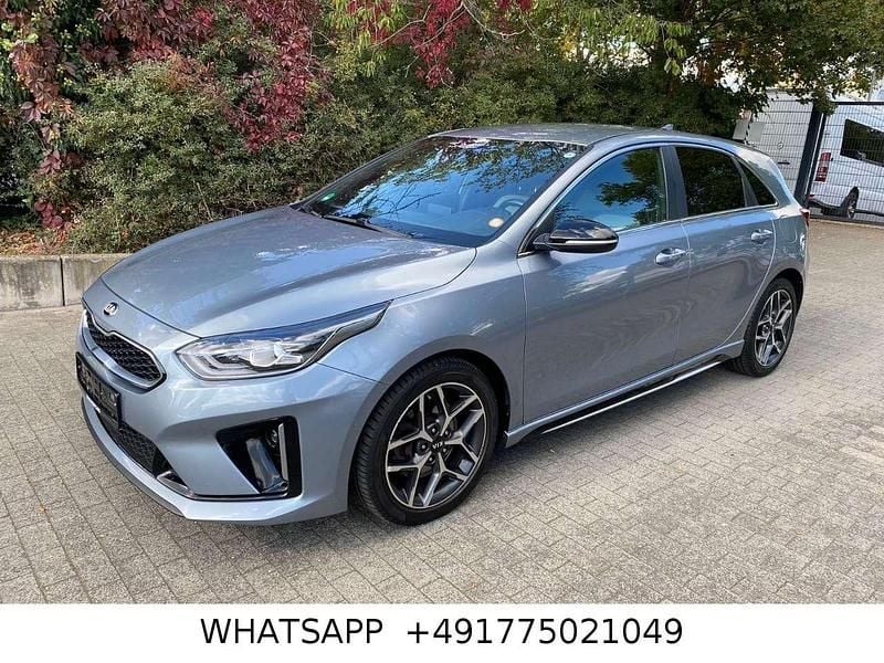 Usado Kia Ceed GT-Line 140 HP (102 kW) 2019 Prateado Citadino