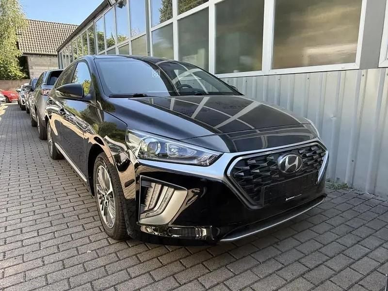 Schwarz Gebraucht 2022 Hyundai Ioniq Trend Limousine | 16.300 € (Superpreis) - Bild 1/4