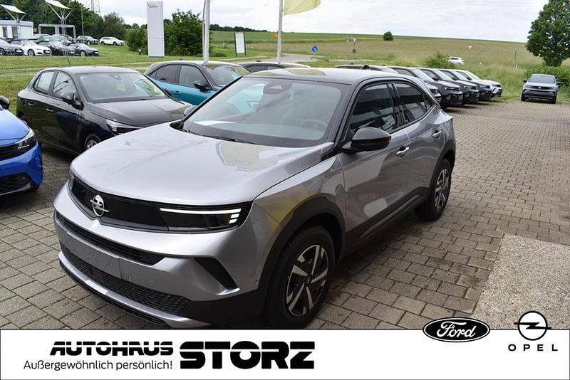 Grau Neu 2025 Opel Mokka Edition SUV | 25.900 € (Etwas zu teuer) - Bild 1/4
