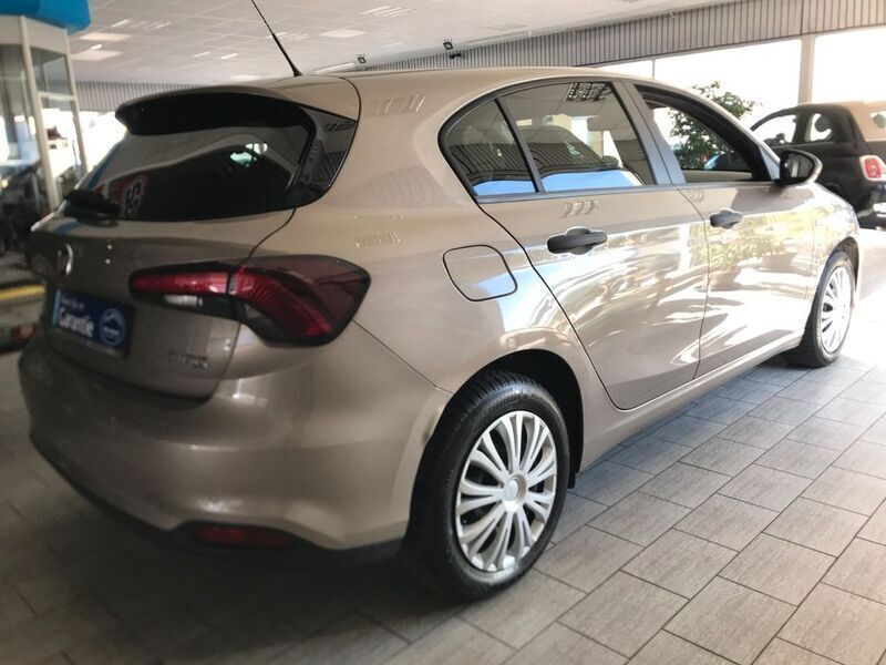 Gebraucht Fiat Tipo Street 95 PS (69 kW) 2020 New  perla  grau Kleinwagen
