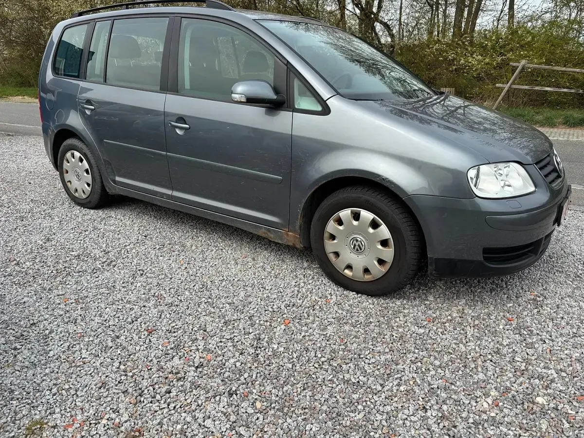 Brugt VW Touran 140 HK (102 kW) 2006 Grå MPV