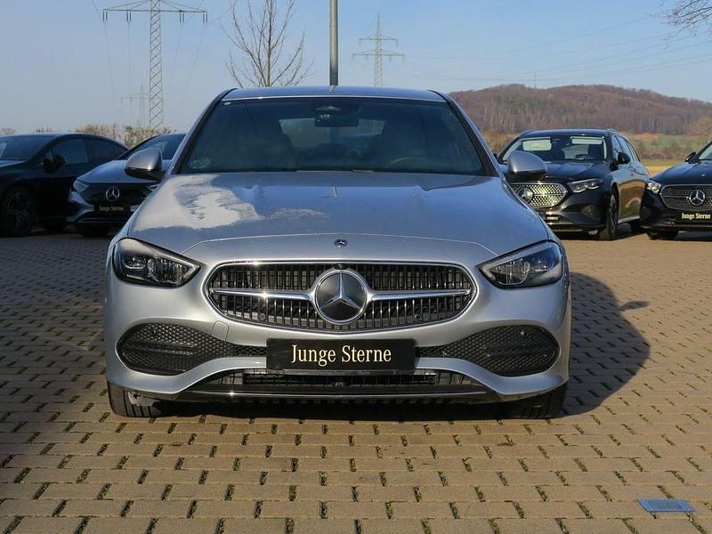 Gebraucht Mercedes C220 Advanced 197 PS (144 kW) 2024 Lack hightechsilber Limousine