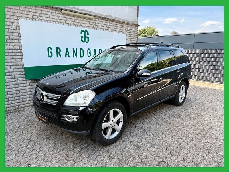Schwarz Gebraucht 2006 Mercedes GL500 SUV | 11.649 € - Bild 1/4