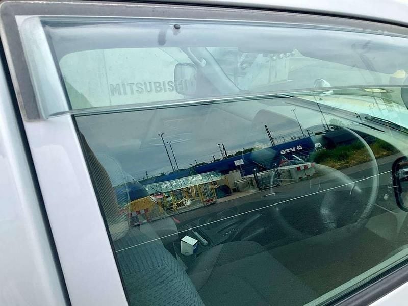 Gebraucht Mitsubishi Montero 179 PS (131 kW) 2003 Silber SUV