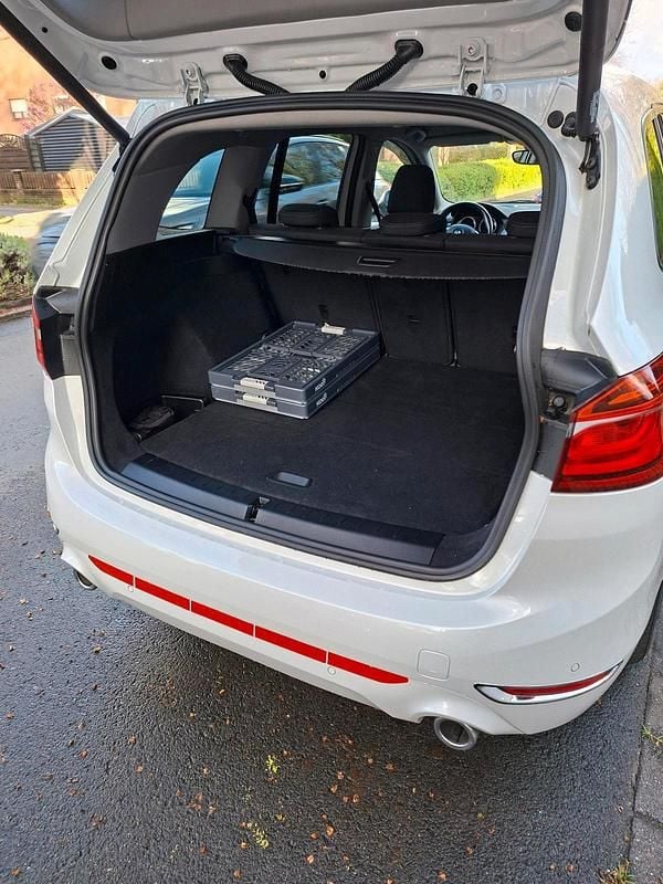 Gebraucht BMW 218 150 PS (110 kW) 2021 Weiß Van / Kleinbus