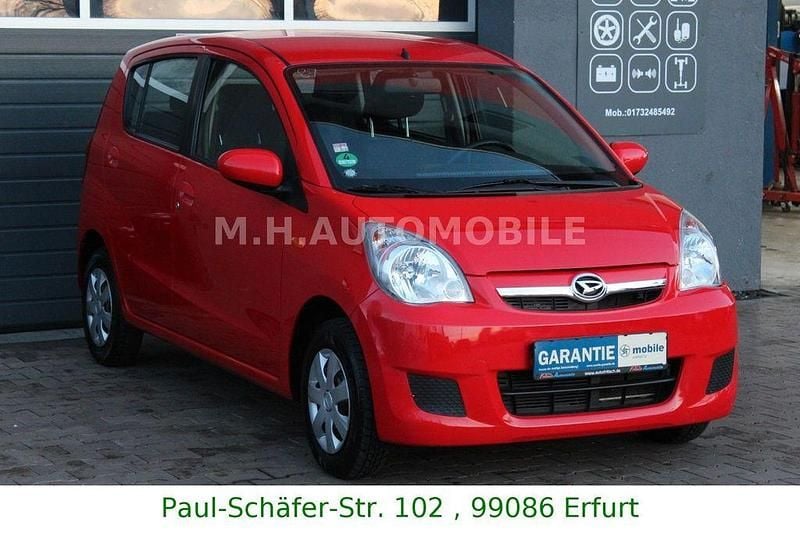 Rot Gebraucht 2009 Daihatsu Cuore Kleinwagen | 3.990 € (Teuer) - Bild 1/4