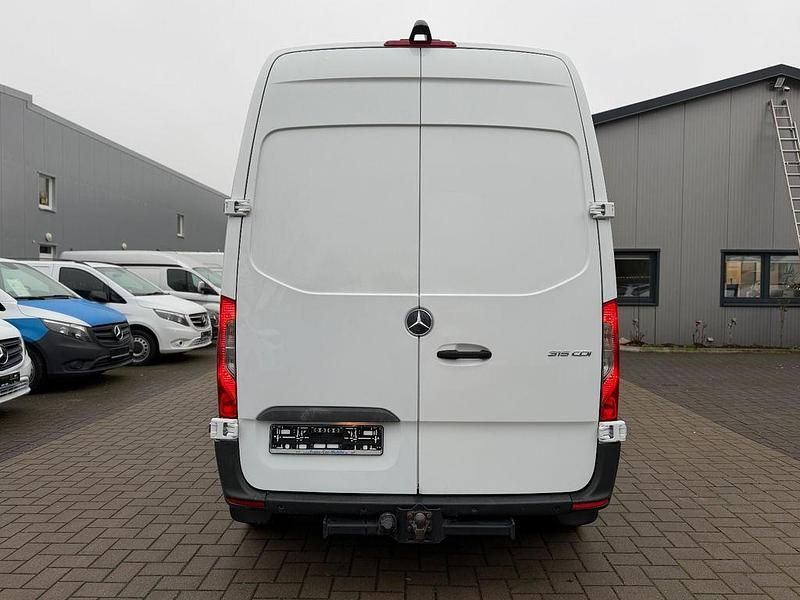 Gebraucht Mercedes Sprinter 150 PS (110 kW) 2022 Weiß Van