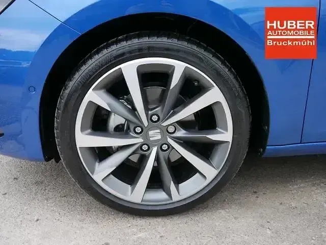 Neu Cupra Leon 150 PS (110 kW) 2025 Saphir blau metallic Kombi