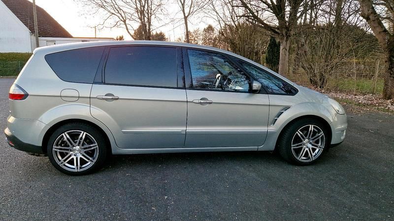 Gebraucht Ford S-MAX S 175 PS (128 kW) 2008 Grau Van / Kleinbus
