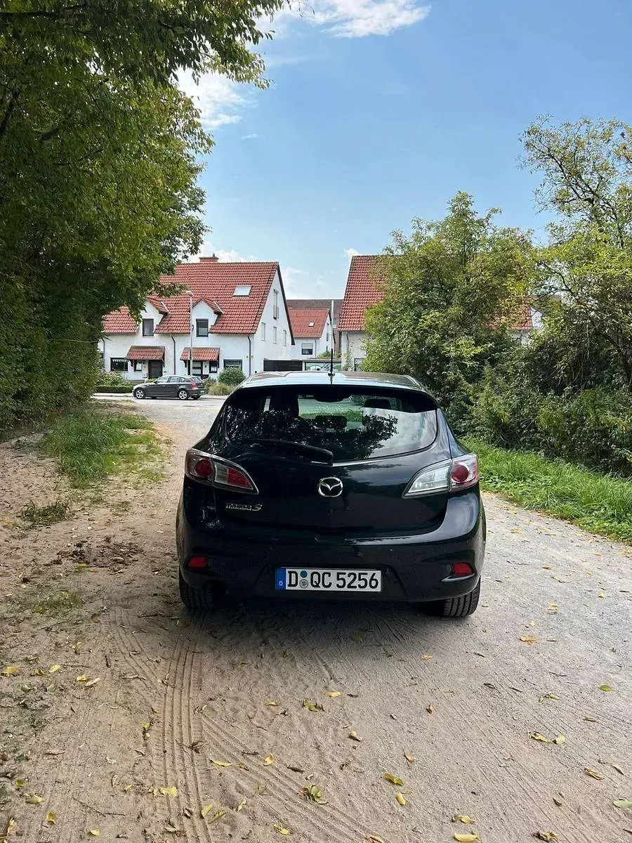 Gebraucht Mazda 3 Prime-Line 101 PS (74 kW) 2013 Schwarz Limousine