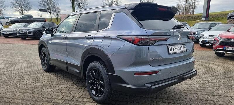 Gebraucht Mitsubishi Outlander P-HEV Edition 306 PS (225 kW) 2025 Mondsteingrau SUV