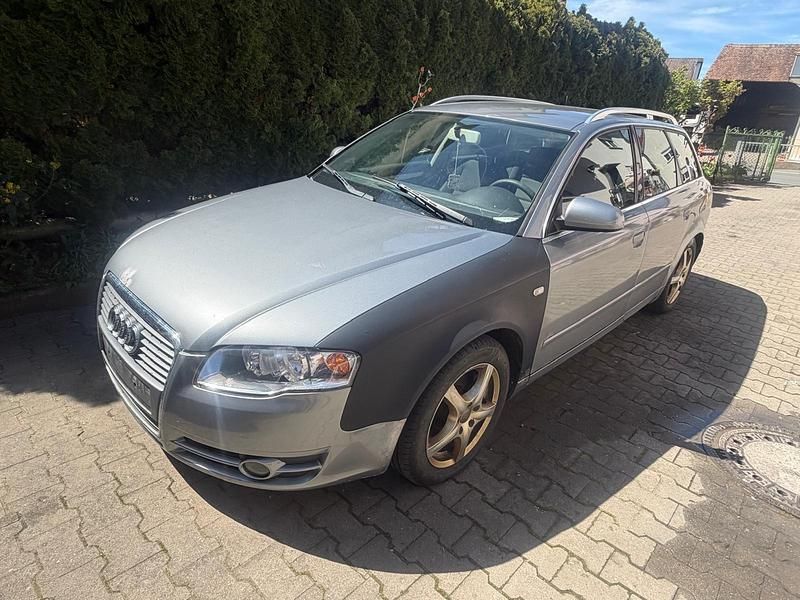 Second-hand Audi A4 163 CP (119 kW) 2005 Gri Break