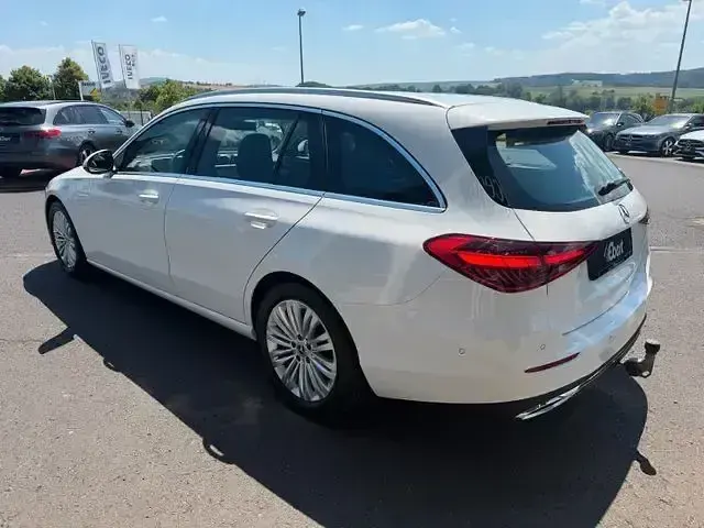 Gebraucht Mercedes C200 Avantgarde 204 PS (150 kW) 2025 Andere Limousine