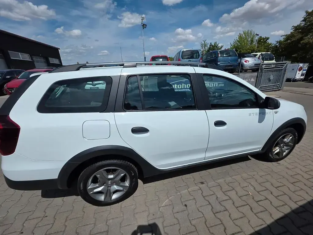 Gebraucht Dacia Logan MCV Stepway 90 PS (66 kW) 2018 Weiß Kombi