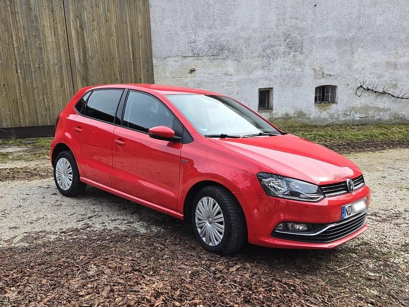 Gebraucht VW Polo LOUNGE 90 PS (66 kW) 2015 Kleinwagen