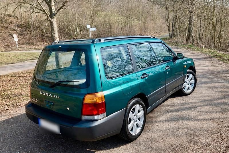 Gebraucht Subaru Forester 122 PS (89 kW) 2000 Grün SUV
