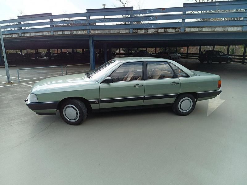 Gebraucht Audi 100 100 PS (73 kW) 1986 Grün Limousine