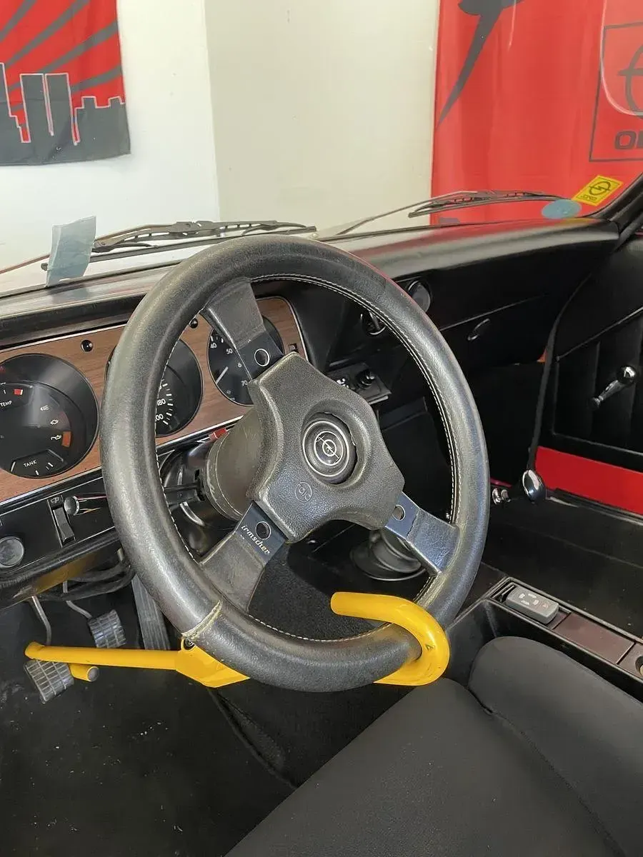 Gebraucht Opel Manta 103 PS (75 kW) 1971 Rot Coupé