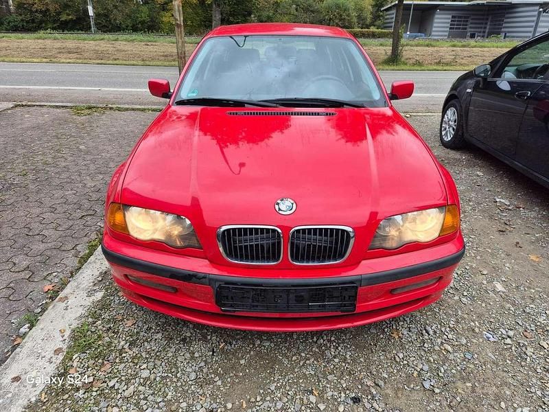 Rot Gebraucht 2001 BMW 320 Kombi | 750 € (Superpreis) - Bild 1/4