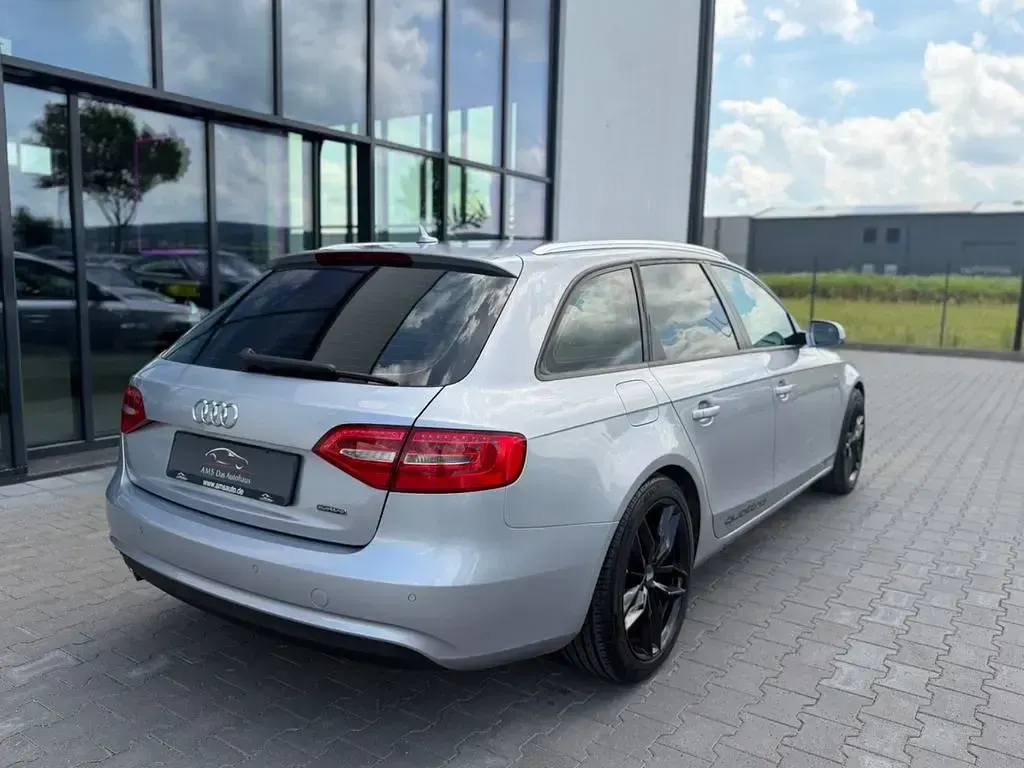 Gebraucht Audi A4 S-line plus 177 PS (130 kW) 2015 Silber Kombi