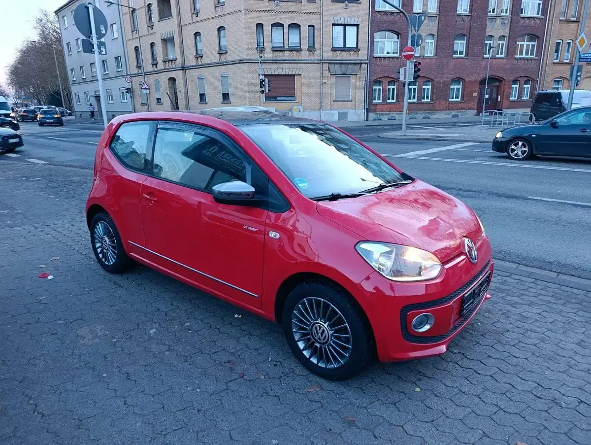Gebraucht VW up! 75 PS (55 kW) 2014 Rot Kleinwagen