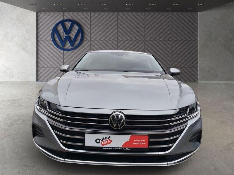 Gebraucht VW Arteon Elegance 150 PS (110 kW) 2023 Pyritsilber metallic Kombi