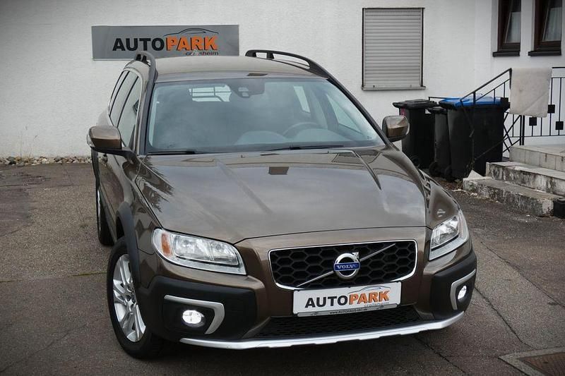 Braun Gebraucht 2015 Volvo XC70 Kinetic SUV | 13.990 € (Guter Preis) - Bild 1/4