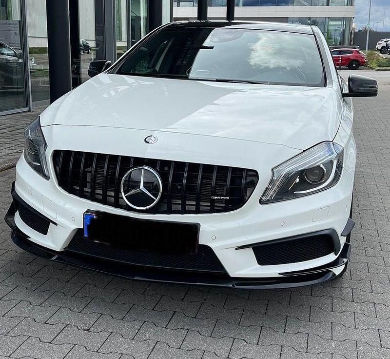 Weiß Gebraucht 2015 Mercedes A45 AMG AMG Limousine | 20.100 € (Fairer Preis) - Bild 1/4