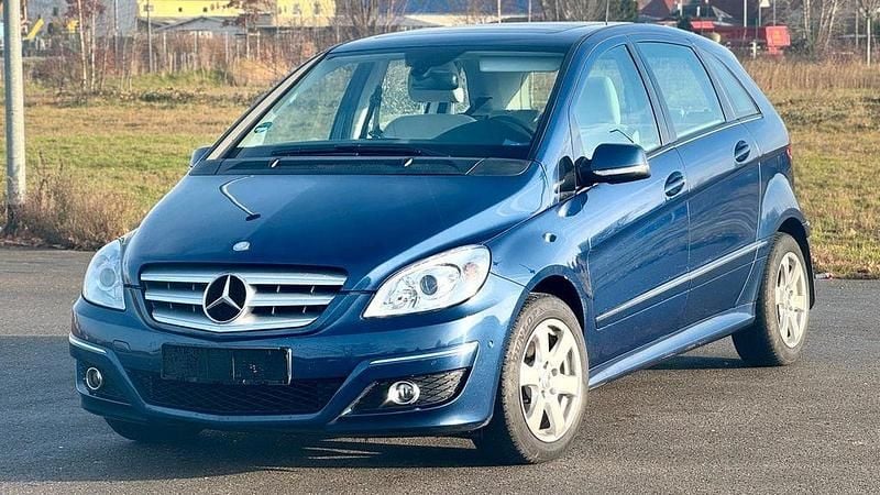 Blau Gebraucht 2008 Mercedes B200 Van / Kleinbus | 3.490 € (Guter Preis) - Bild 1/4