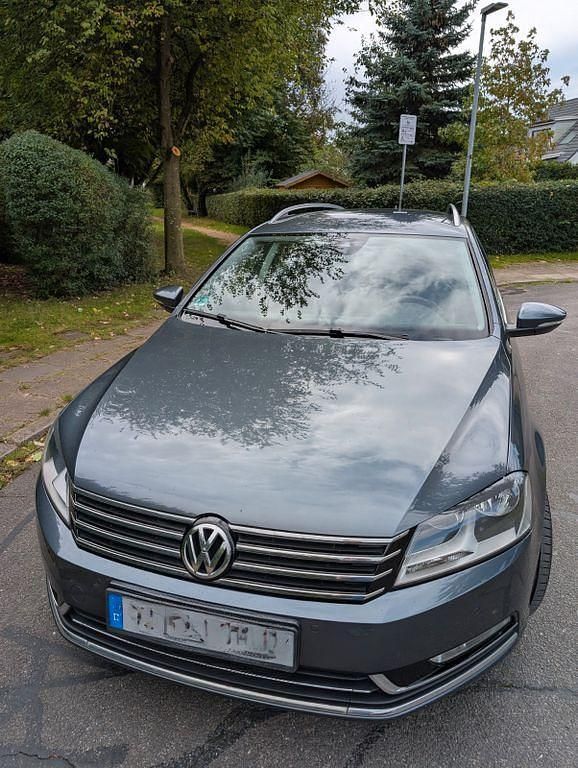 Gebraucht VW Passat Highline 177 PS (130 kW) 2014 Grau Kombi