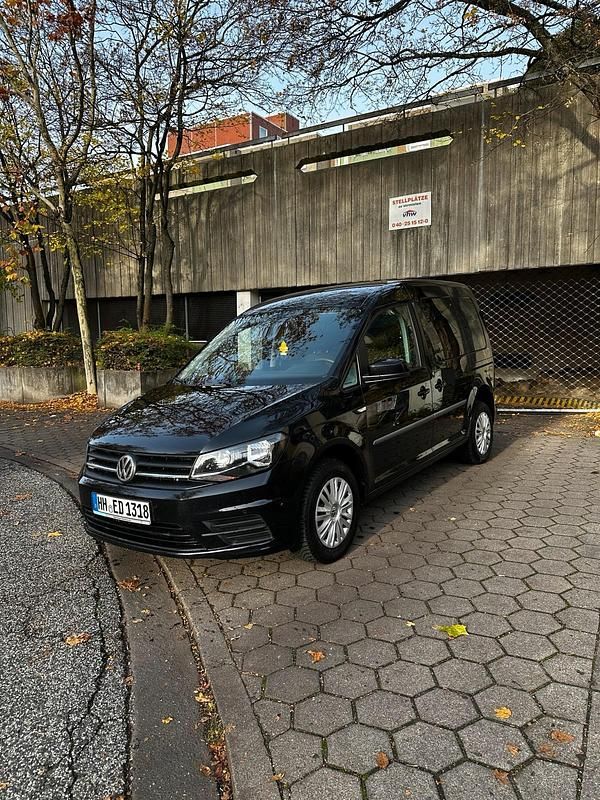 Schwarz Gebraucht 2018 VW Caddy Van / Kleinbus | 13.499 € (Etwas zu teuer) - Bild 1/4