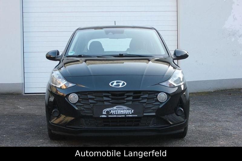 Gebraucht Hyundai i10 Select 110 PS (80 kW) 2021 Schwarz Kleinwagen