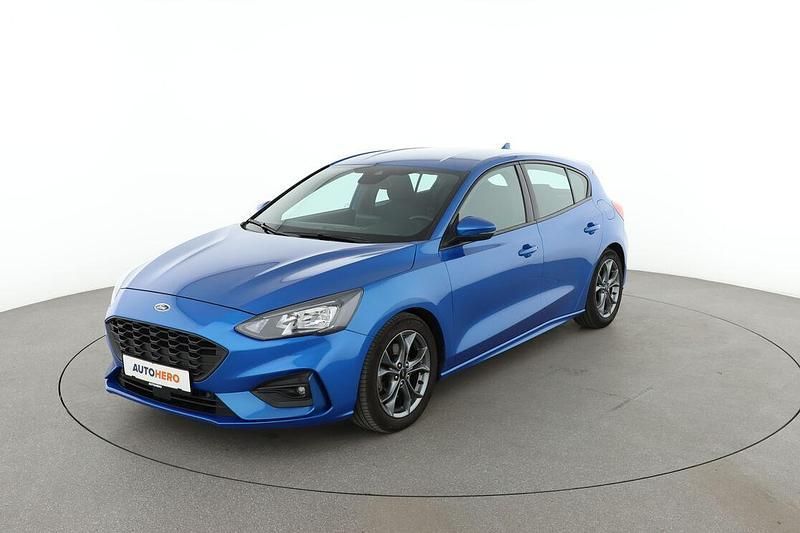 Blau Gebraucht 2020 Ford Focus ST-Line Kombi | 16.780 € (Fairer Preis) - Bild 1/3