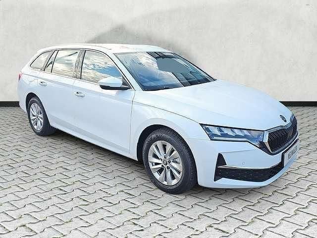 Weiß Neu 2025 Skoda Octavia Selection Kombi | 30.190 € (Guter Preis) - Bild 1/4