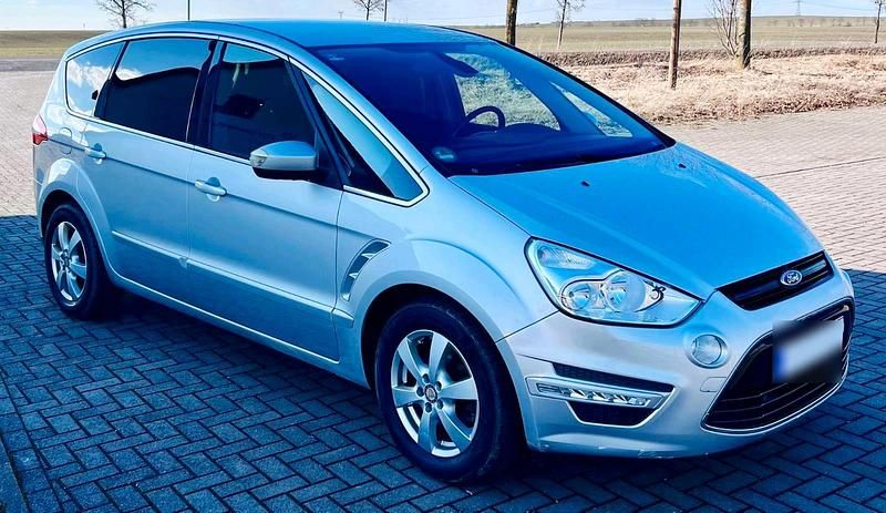 Second-hand Ford S-MAX S 163 CP (119 kW) 2010 Argintiu Monovolum