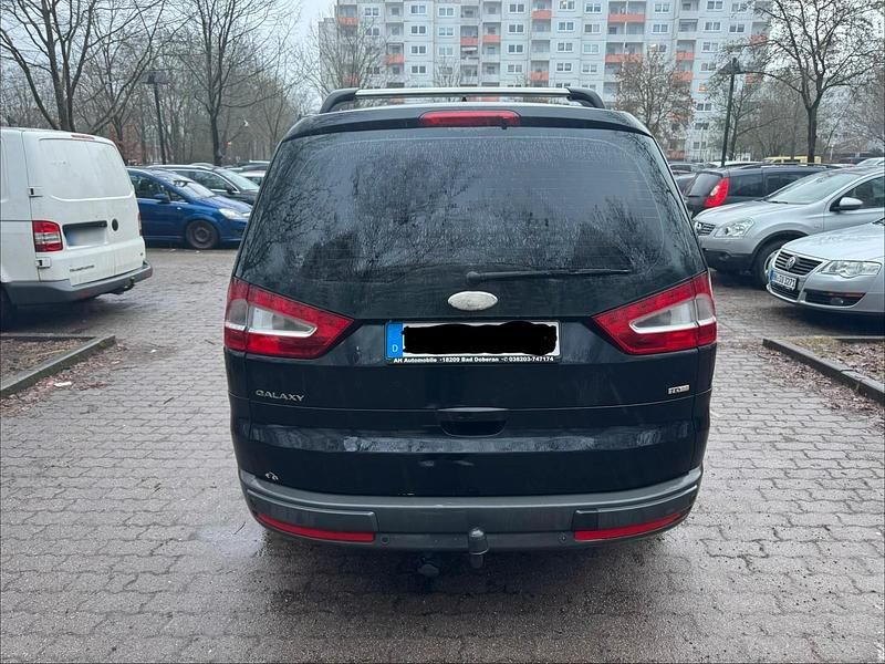 Gebraucht Ford Galaxy Titanium 140 PS (102 kW) 2009 Schwarz Van / Kleinbus