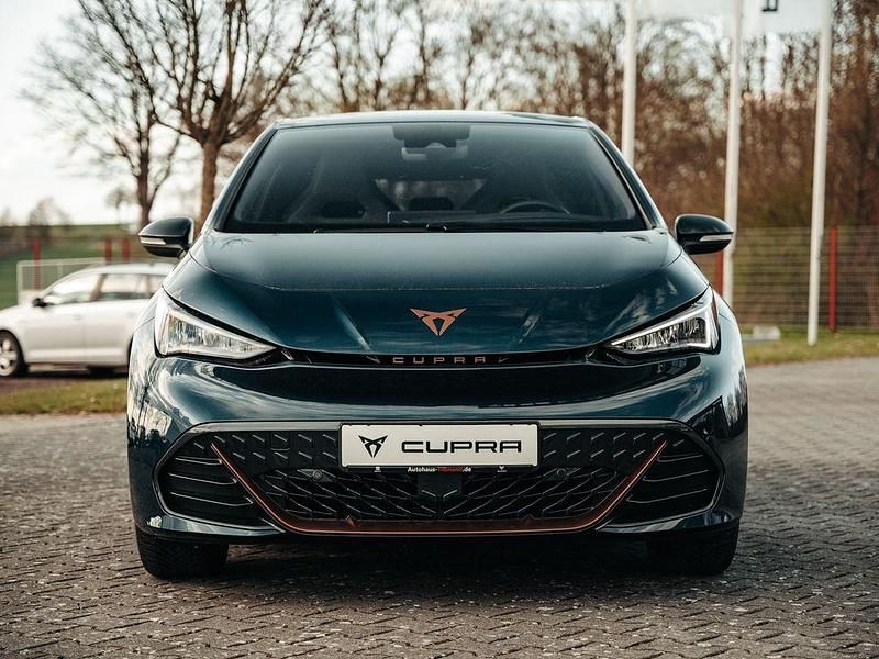 Gebraucht Cupra Born Basis 150 kW (204 PS) 2024 Blau Kleinwagen