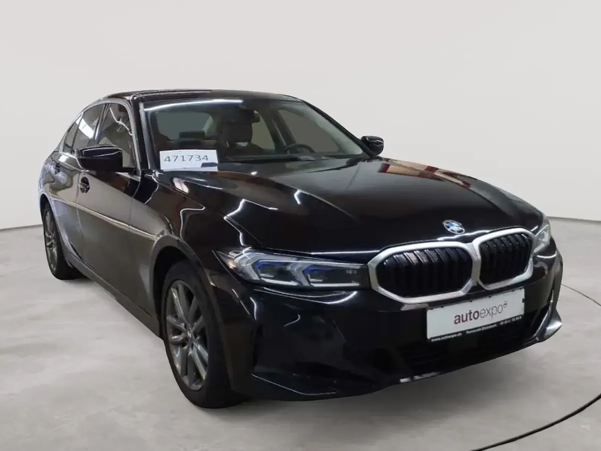 Gebraucht BMW 320 Sport Line 190 PS (139 kW) 2023 Limousine