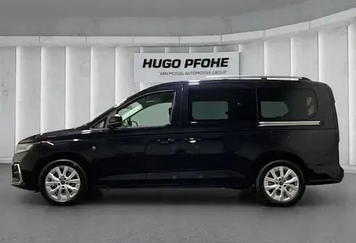 Neu Ford Grand Tourneo Connect Titanium 116 PS (85 kW) 2026 Schwarz Van / Kleinbus