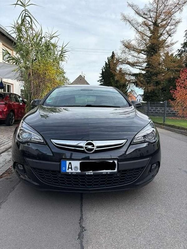 Gebraucht Opel Astra GTC 136 PS (100 kW) 2014 Schwarz Limousine
