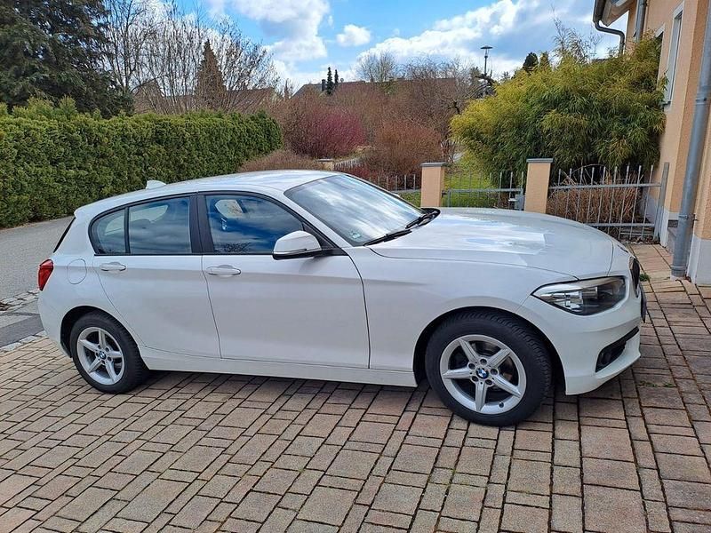 Gebraucht BMW 116 109 PS (80 kW) 2015 Weiß Kleinwagen