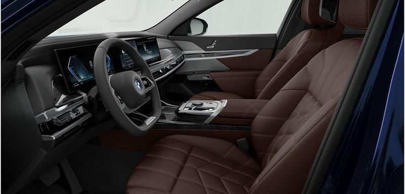 Gebraucht BMW 750e Comfort Edition 489 PS (359 kW) 2025 Blau Limousine