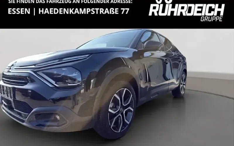 Używany Citroën e-C4 Shine 100 kW (136 KM) 2022 Czarny Sedan/Limuzyna