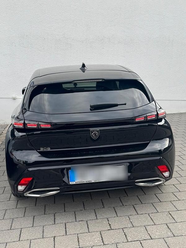 Schwarz Gebraucht 2022 Peugeot 308 Allure Limousine | 19.000 € (Etwas zu teuer) - Bild 1/4
