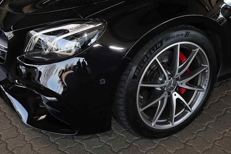 Gebraucht Mercedes E63 AMG AMG 571 PS (419 kW) 2017 Metalliclack obsidianschwarz Limousine